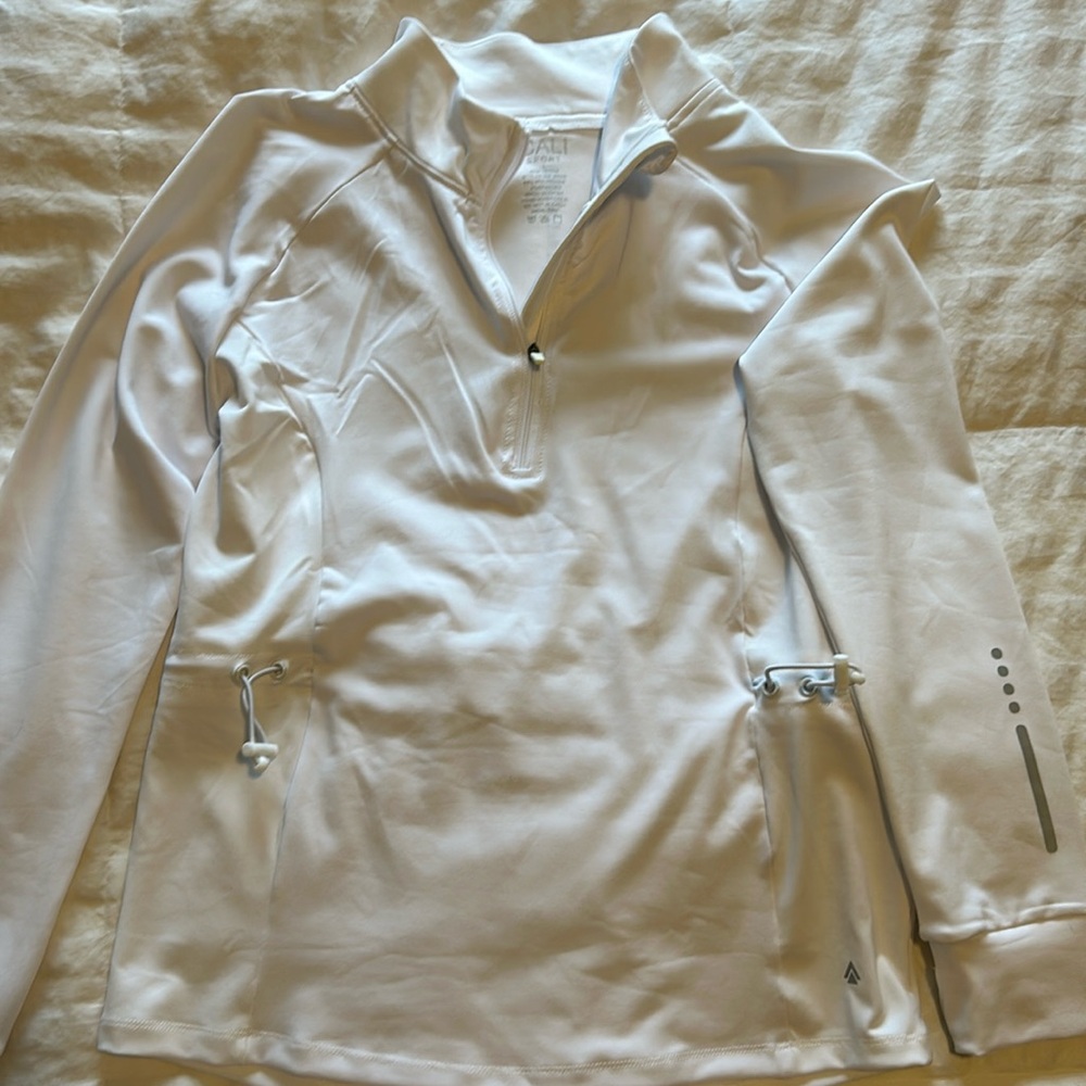White sport pullover